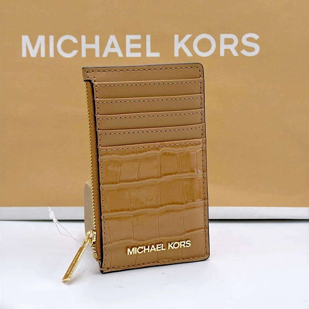 MICHAEL KORS JET SET TRAVEL MEDIUM TZ CARD CASE IN DEER COLOR